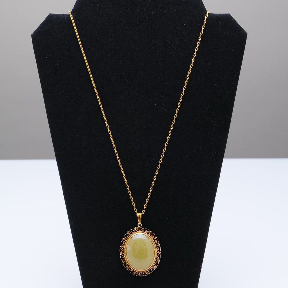 Large semi-precious Green Cabochon Pendant Necklace